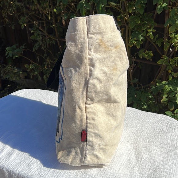 Loungefly Stranger Things Poster Canvas Tote - Picture 6 of 16